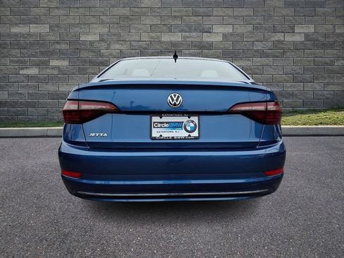 Used 2020 Volkswagen Jetta SE w/ SE Cold Weather Package FWD image 5