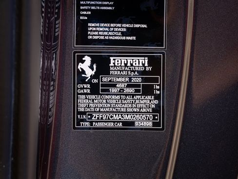 Used 2021 Ferrari 812 GTS image 26