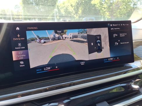 Used 2023 BMW X7 xDrive40i AWD/4WD image 4