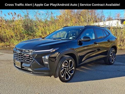 Used 2024 Chevrolet Trax RS w/ Sunroof Package image 3