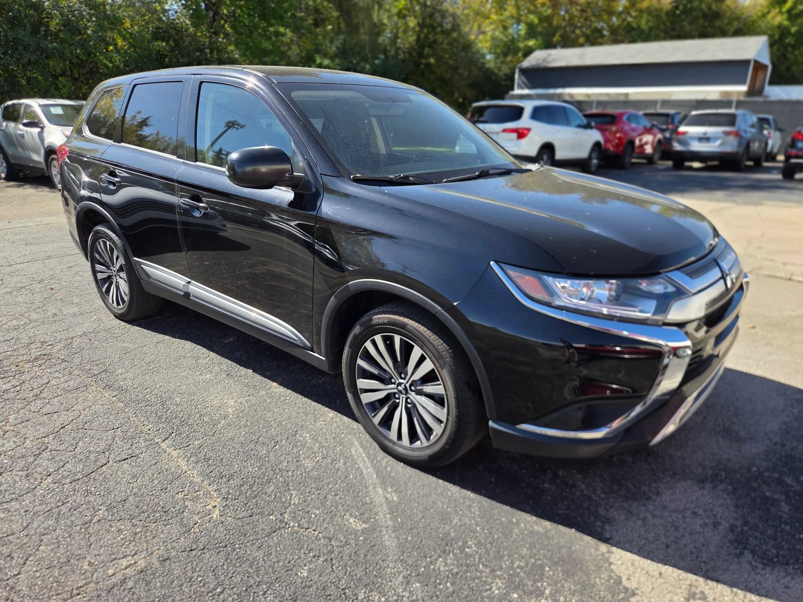Used 2020 Mitsubishi Outlander SE AWD/4WD image 4