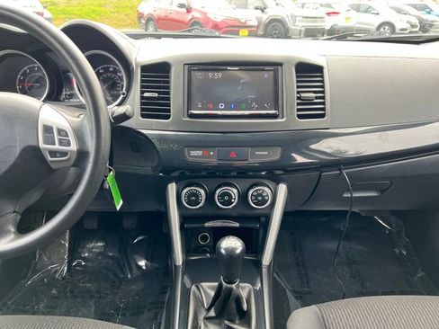 Used 2017 Mitsubishi Lancer ES image 22