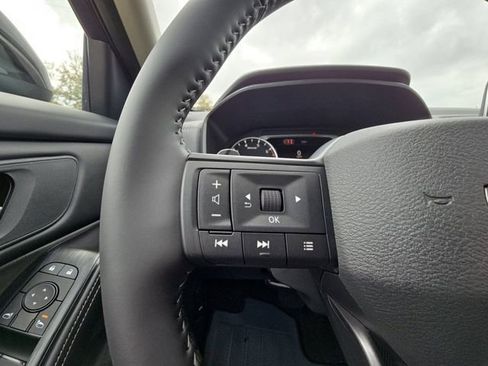 New 2026 Nissan Rogue SV image 11