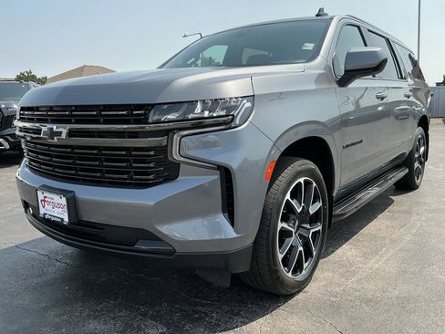 Used 2021 Chevrolet Suburban RST w/ Rear Media and Nav Package image 7