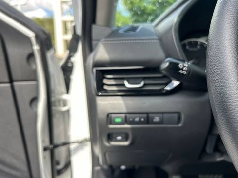 Used 2025 Nissan Sentra SV FWD image 26