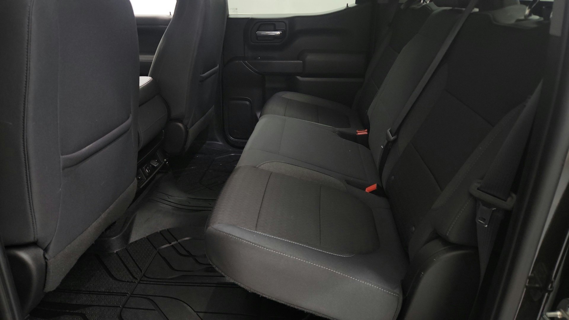 Used 2019 Chevrolet Silverado 1500 LT w/ All-Star Edition AWD/4WD image 19