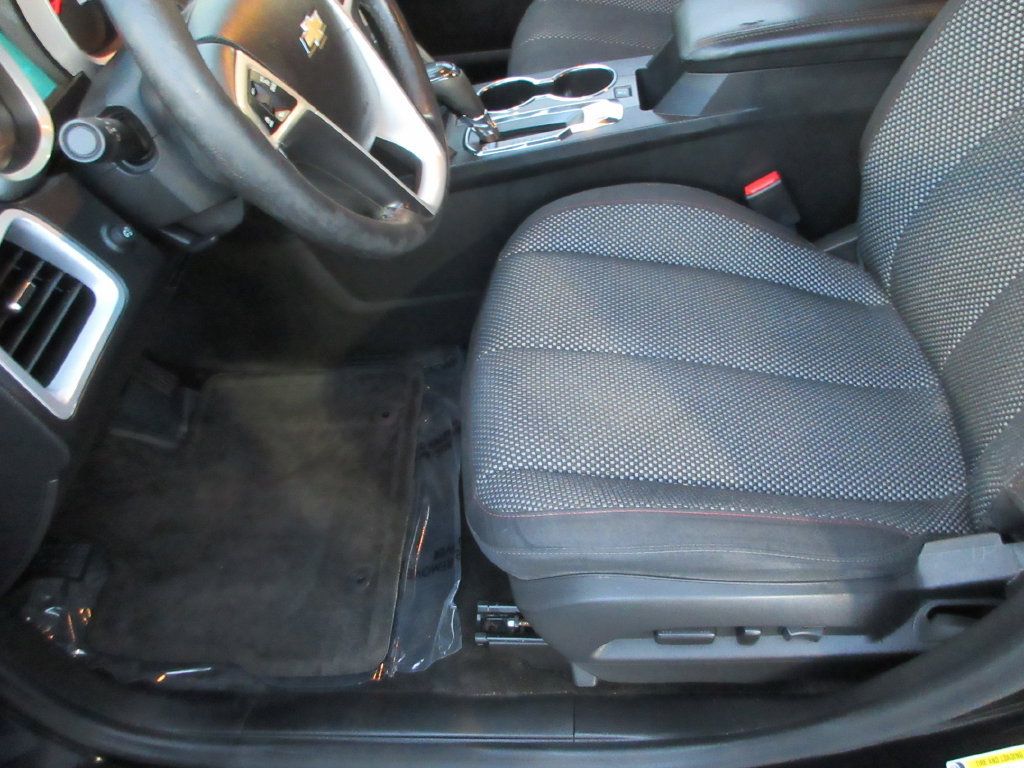 Used 2025 Chevrolet Equinox LT w/ Convenience Package II FWD image 21