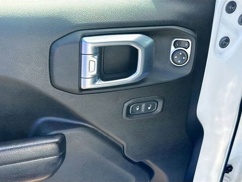 Used 2021 Jeep Wrangler Unlimited Sport AWD/4WD image 19
