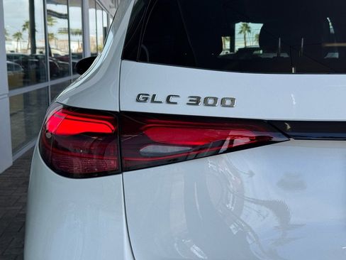 Certified 2025 Mercedes-Benz GLC 300 GLC 300 image 17