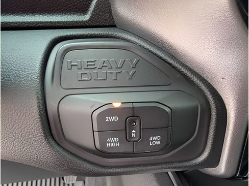 New 2026 RAM 3500 Big Horn AWD/4WD image 31