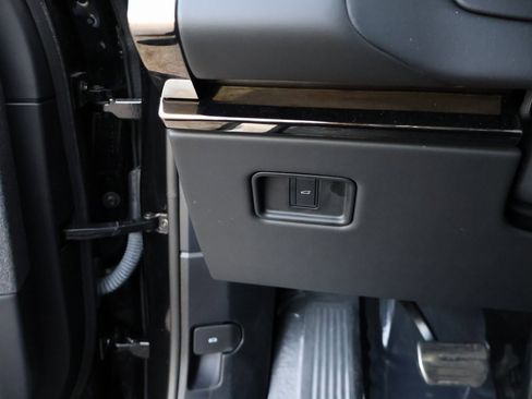 Used 2024 Land Rover Range Rover Sport Dynamic SE image 34