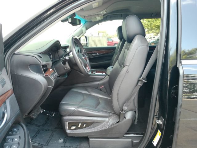 Used 2018 Cadillac Escalade ESV 4WD image 12