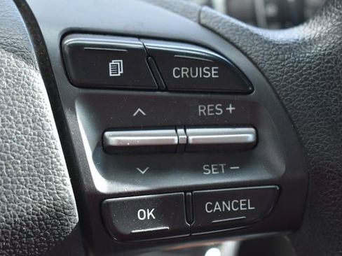 Used 2019 Hyundai Kona SE AWD/4WD image 25