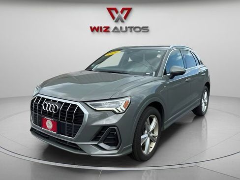 Used 2020 Audi Q3 2.0T Premium Plus w/ Premium Plus Package AWD/4WD image 1