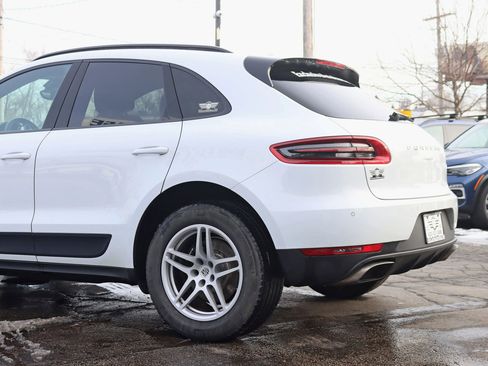 Used 2018 Porsche Macan Sport Edition image 11