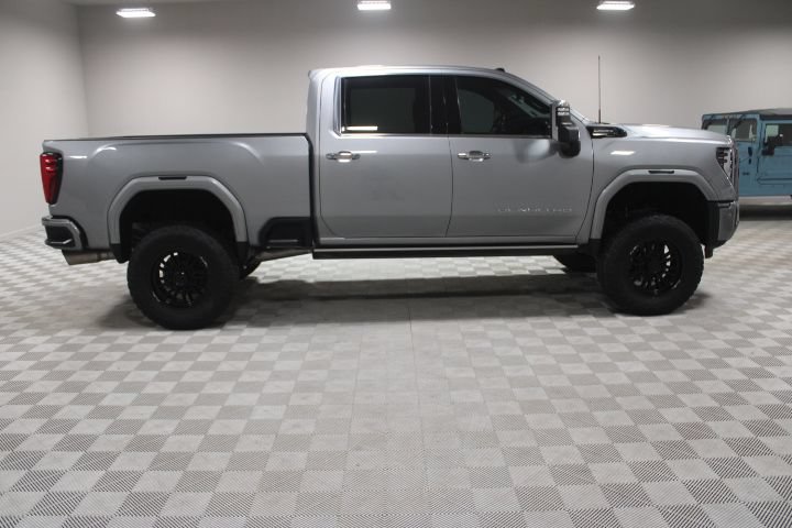 Used 2024 GMC Sierra 2500 Denali Ultimate AWD/4WD image 10