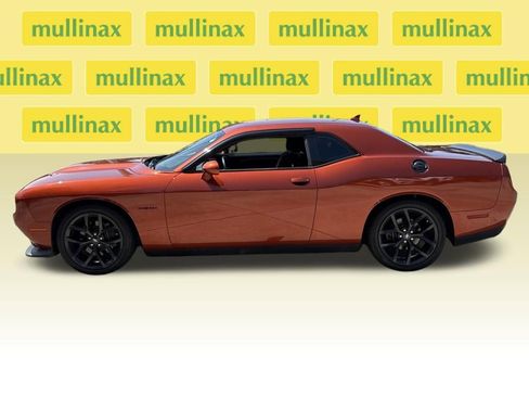 Used 2021 Dodge Challenger R/T w/ Blacktop Package image 10