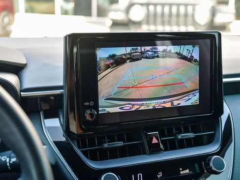 Used 2023 Toyota Corolla SE w/ SE Premium Package image 23