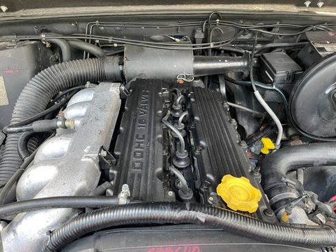 Used 1996 Land Rover Defender image 23
