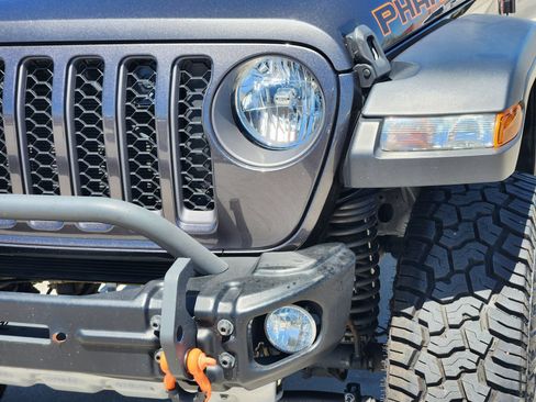 Used 2022 Jeep Gladiator Mojave AWD/4WD image 12