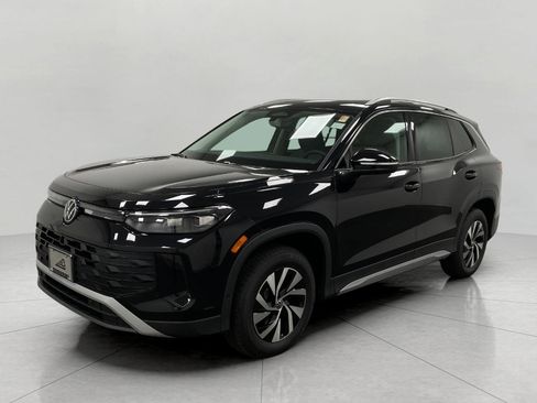 New 2025 Volkswagen Tiguan S image 8