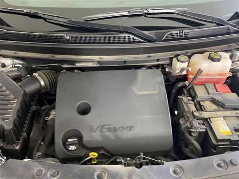Used 2024 Buick Enclave Essence w/ LPO, Floor Liner Package AWD/4WD image 25