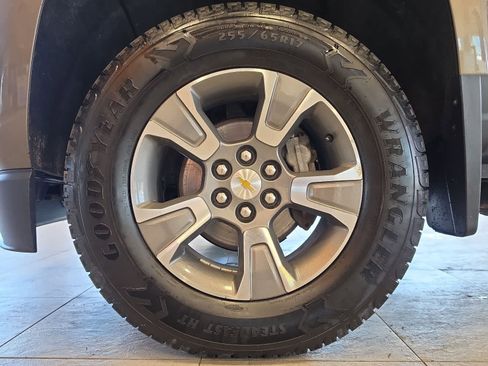 Used 2016 Chevrolet Colorado Z71 AWD/4WD image 12