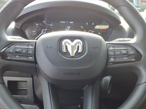 Used 2025 RAM ProMaster 2500 w/ Convenience Group image 5