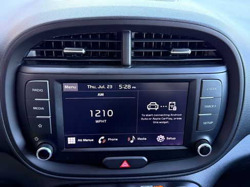 Used 2023 Kia Soul LX FWD image 24