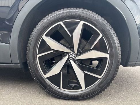 Used 2023 Volkswagen ID.4 Pro S AWD/4WD image 38