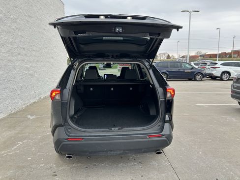 Certified 2021 Toyota RAV4 XLE Premium image 21
