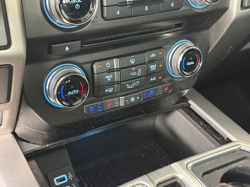 Used 2018 Ford F150 Platinum w/ Technology Package AWD/4WD image 21