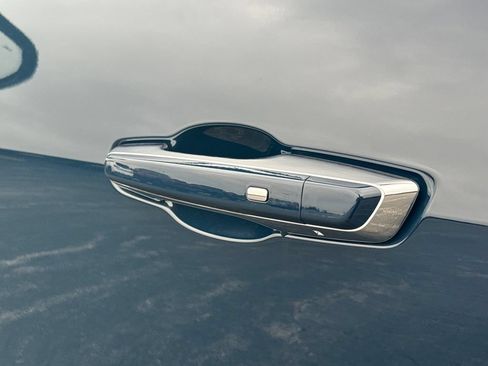 New 2027 Buick Enclave Avenir AWD/4WD image 12