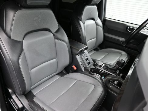 Used 2024 Ford Bronco Everglades AWD/4WD image 41