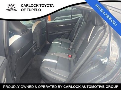 Used 2025 Toyota Camry SE w/ Convenience Package FWD image 9