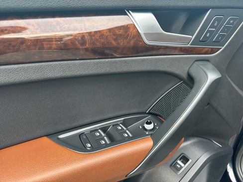 Used 2018 Audi Q5 2.0T Premium Plus w/ Premium Plus Package image 22