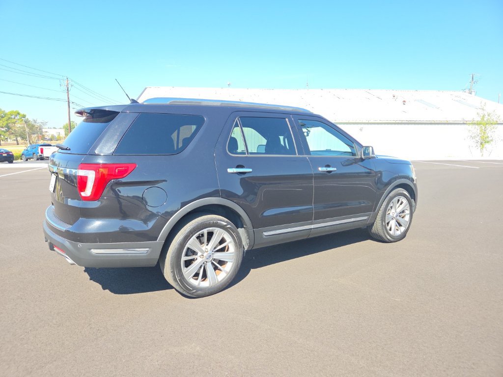 Used 2019 Ford Explorer Limited w/ Class III Trailer Tow Package FWD image 13