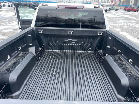 Used 2020 Chevrolet Silverado 1500 LT w/ Convenience Package image 26