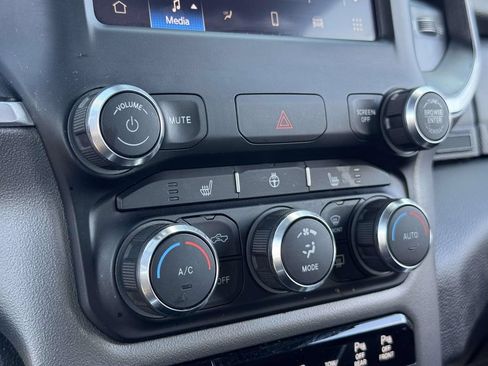 Used 2022 RAM 1500 Big Horn AWD/4WD image 19