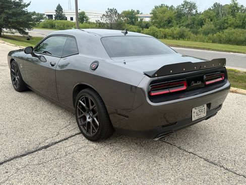 Used 2019 Dodge Challenger R/T Scat Pack RWD image 3