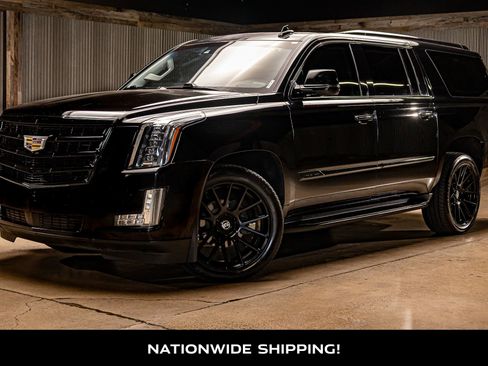 Used 2020 Cadillac Escalade ESV Premium Luxury image 4