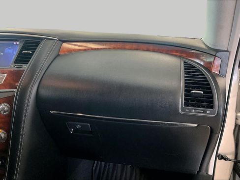 Used 2017 INFINITI QX80 2WD w/ Deluxe Technology Package image 17