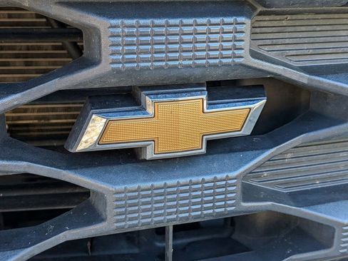 Used 2024 Chevrolet Silverado 1500 Custom image 5