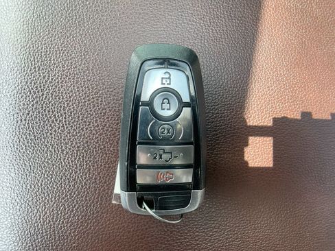 Used 2021 Ford F150 Lariat w/ Equipment Group 502A High AWD/4WD image 29