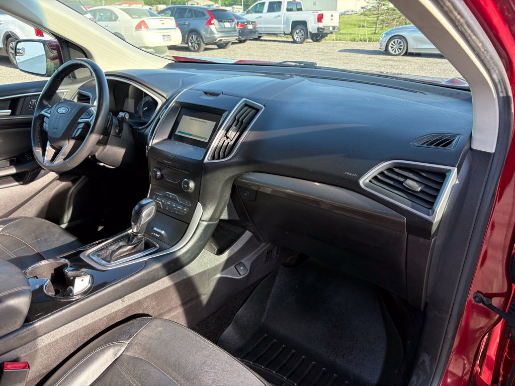 Used 2017 Ford Edge SEL w/ Equipment Group 201A AWD/4WD image 36