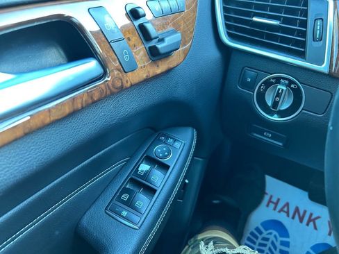 Used 2015 Mercedes-Benz ML 350 ML 350 4MATIC AWD 4dr SUV image 20