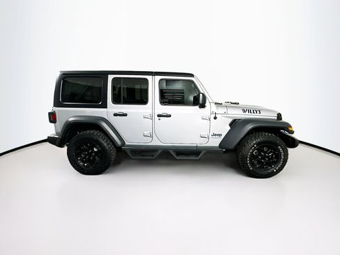 Used 2023 Jeep Wrangler Unlimited w/ 8.4" Radio Group image 10