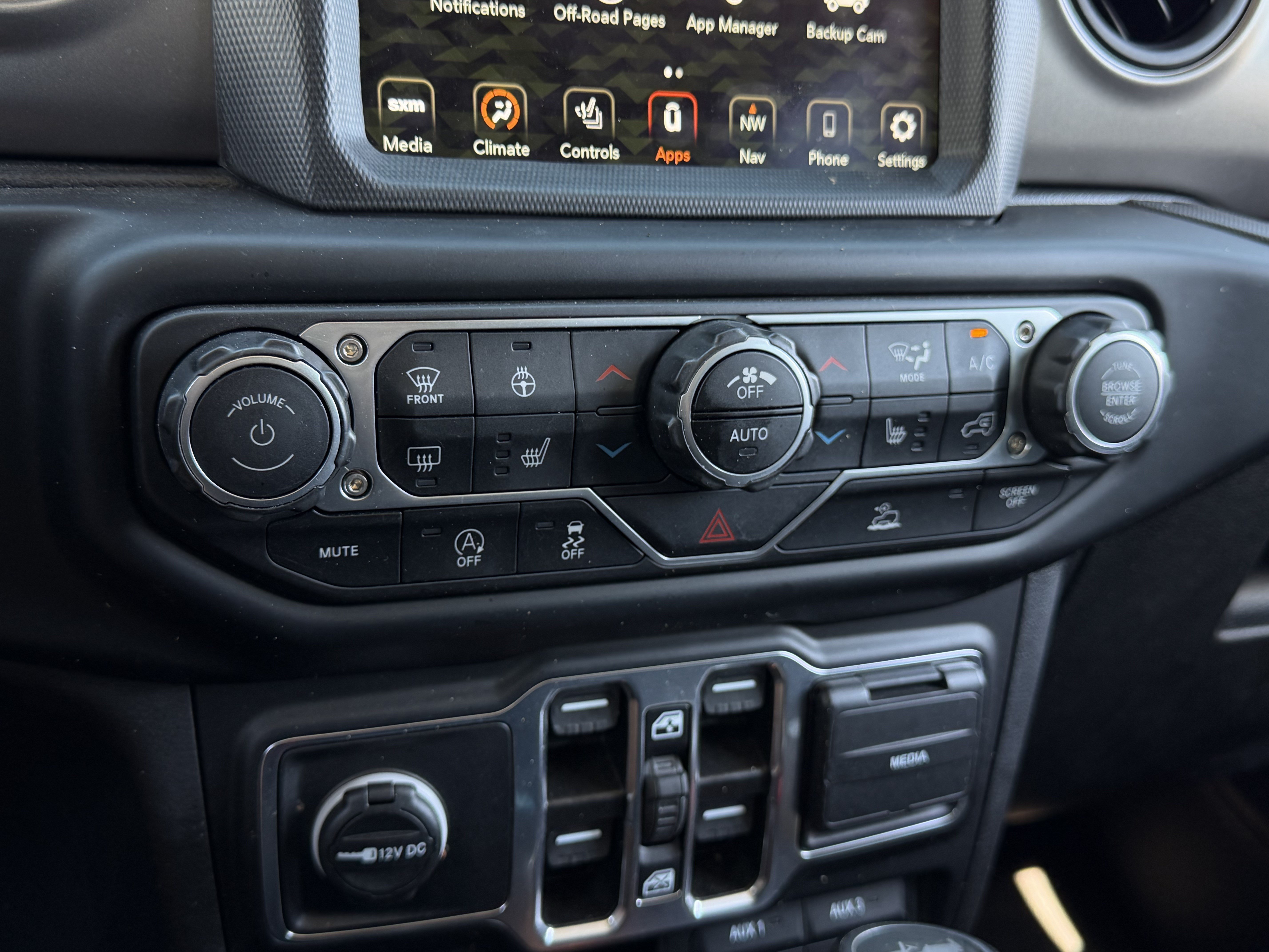 Used 2023 Jeep Wrangler Unlimited Sport AWD/4WD image 28