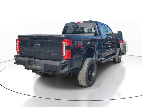 Used 2024 Ford F250 XLT w/ Black Appearance Package image 5