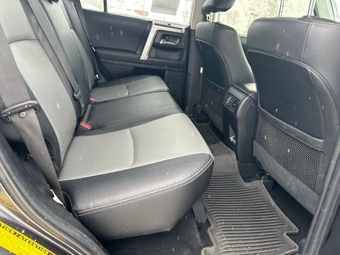 Used 2023 Toyota 4Runner SR5 Premium w/ SR5 Premium Package AWD/4WD image 30